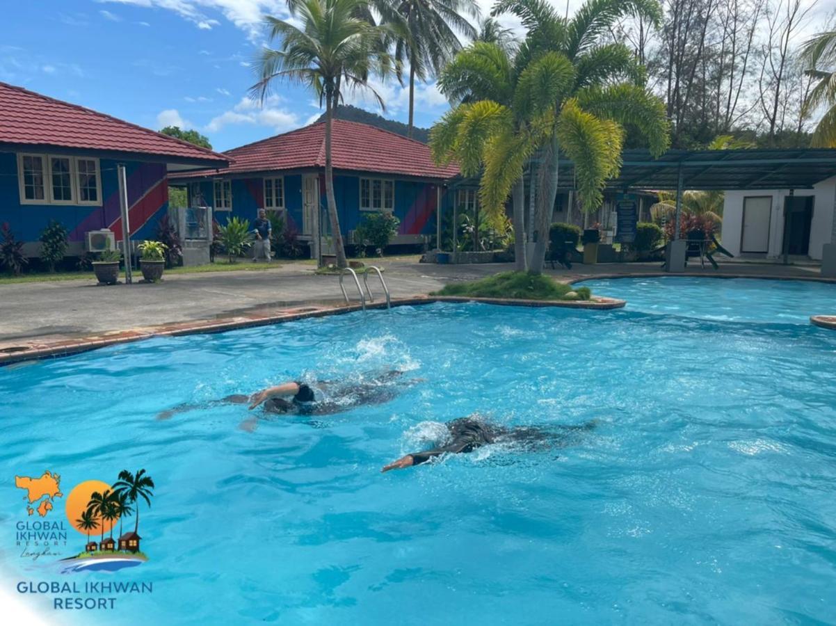Global Ikhwan Resort Kuah Esterno foto